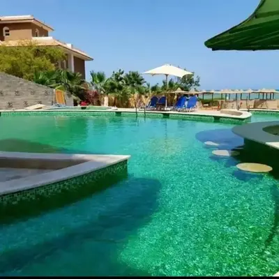 Apartment - Sleeps 4 - Pool - Pet friendly
