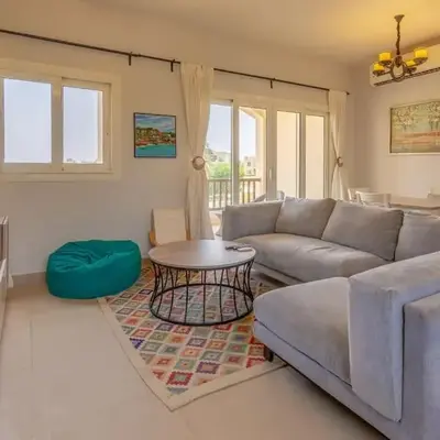 Peaceful 2-Bedroom in Waterside
