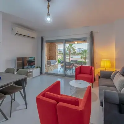 New! Lovely 1BR in Swan Lake