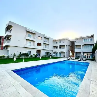 Royal Nile Villa - Luxury Nile View Apartment 1