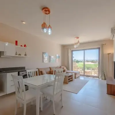 Cozy 2BR in Cyan