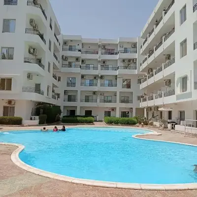 Al makramia compound
