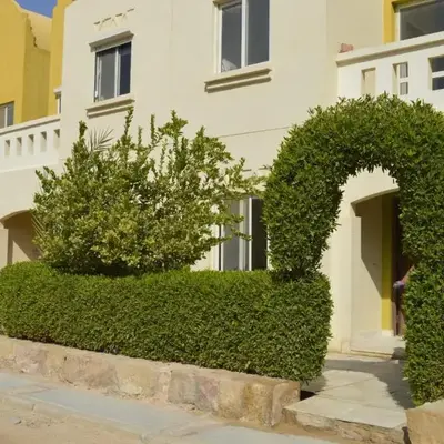 Nice 2-Bed Apartment