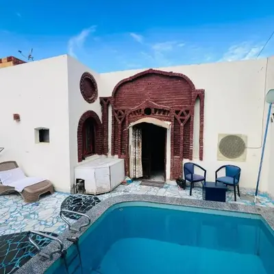 private home lucky seven