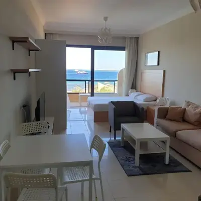 Studio for rent 202