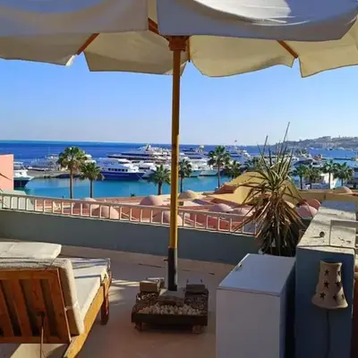 Sunny Sea View Studio Marina on private roof