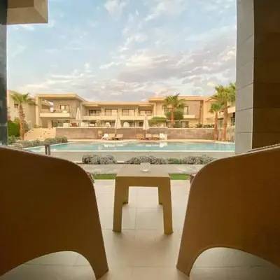 G Cribs Pool Front Studio