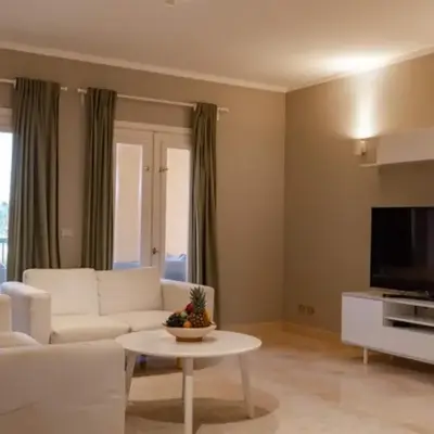 2BR New Marina Bliss • Cozy Centered Stay