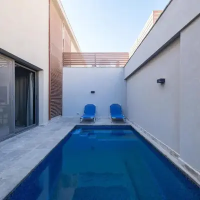 Luxury 2BR Bali • Heated Pool