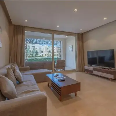 Mangroovy- 1br GF Waterfront Glitzy direct pool