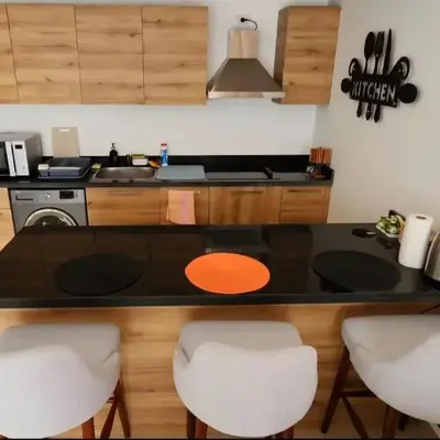 Modern ground one bedroom apt G cribs