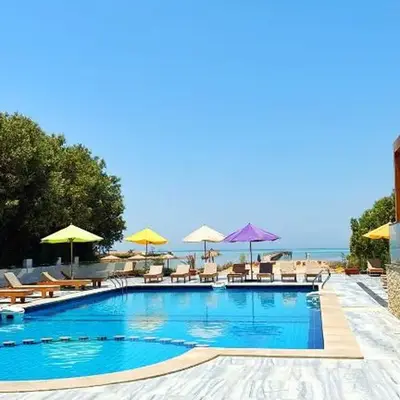 Luxury apartment with beautiful view and free private beach