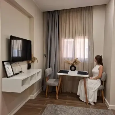 modern studio- 7 min from aswan station