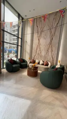 a living room with couches in a room at طيبة جولد Tiba Gold in Hurghada