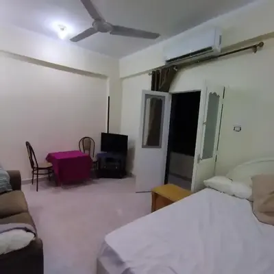 Peaceful Private Studio Steps from Luxor