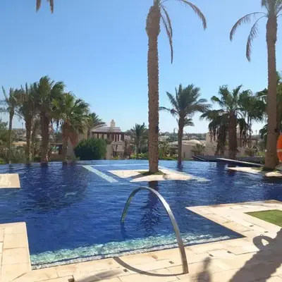 Scenic Cosy Nest - Infinity Pool - Ancient Sands