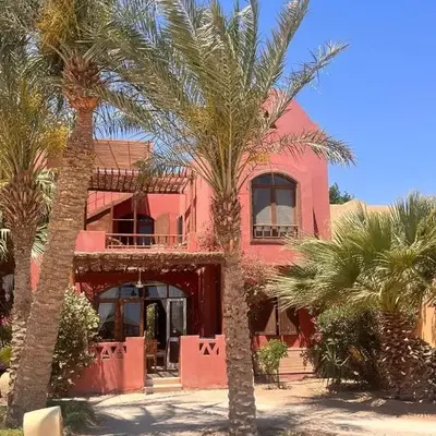 West Golf beautiful Townhouse