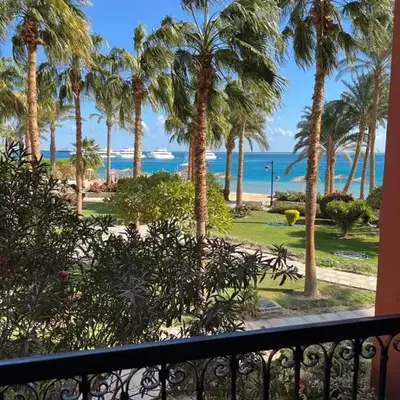 Sea front 2 bedrooms apartment in Esplanada