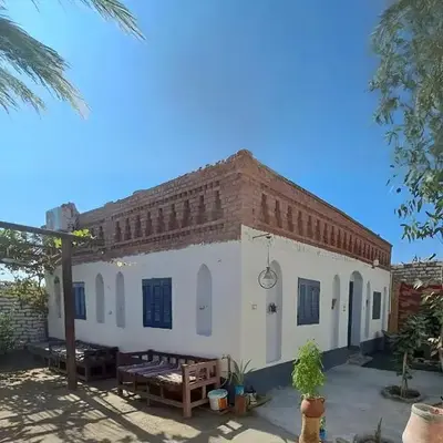Adam Guesthouse