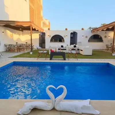 White Gorf Hotel