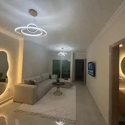 Stylish home & Free transfers