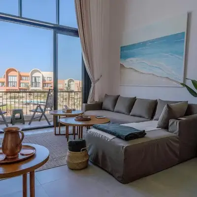 Signature Kamaran duplex 1 bed pool & views