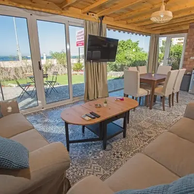 One Bedroom Chalet managed by Lilly Homes