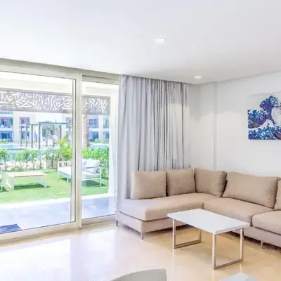 Ollystays Mangroovy 2 BR Beach and Pool Free access