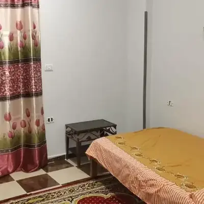 Tut flat