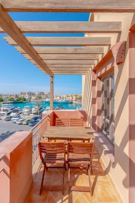 Gallery image of Lovely Sea View 2BR in 