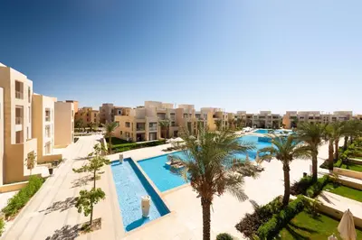 Gallery image of Luxe 3BDR w Private Rooftop Jacuzzi & Beach Access in Hurghada