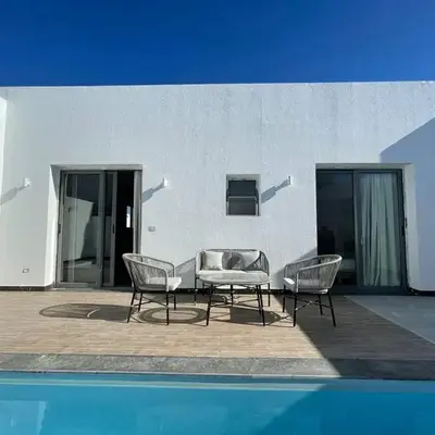 2 bedroom with a private heated pool in Sholan2